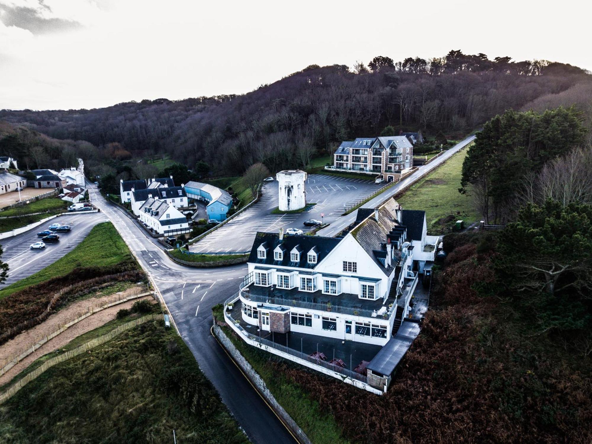The Prince Of Wales Hotel St Ouen's Екстер'єр фото